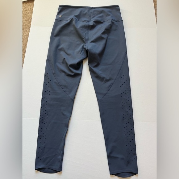 Zella Cropped Leggings Blue Size Medium - Picture 5 of 10